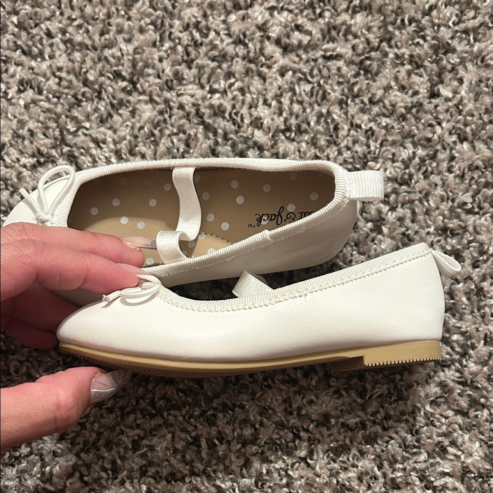 Cat & Jack White Kids Dress Shoes with Bow - Picture 3 of 6
